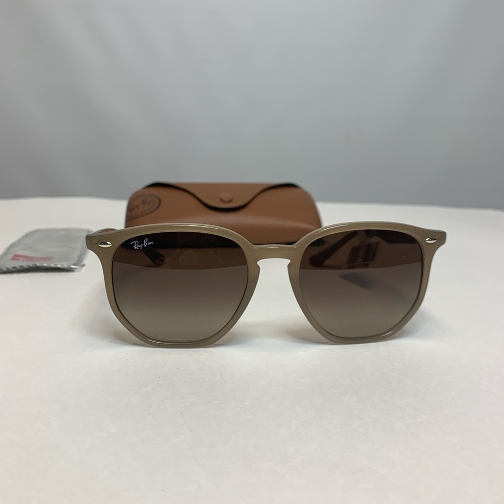Ray-Ban RB 4306 Tan Sunglasses with Brown Lenses New With Box